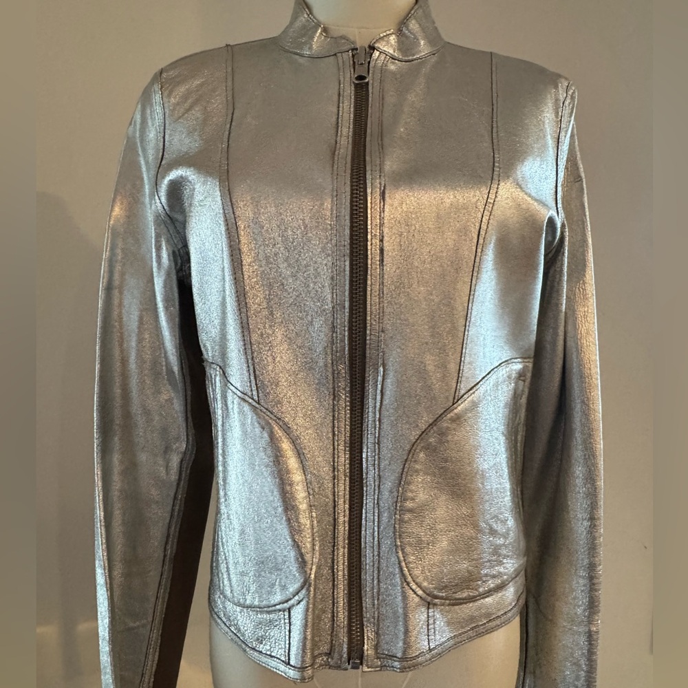 Lamarqué brand leather silver jacket size small (size 4-6). Perfect conditions. - Picture 1 of 6